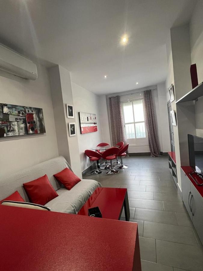 180 Home Un Sueno En El Corazon De Triana Voluntad Севилья Экстерьер фото